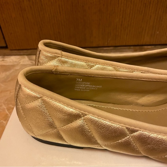 Scoop NYC Ballerina Flats - Picture 2 of 4